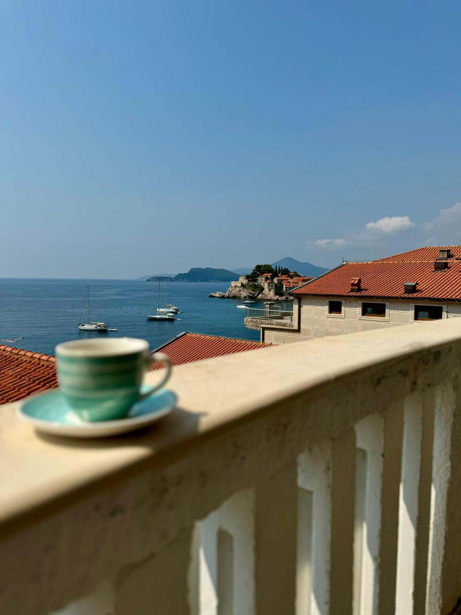 Pine&Sea Beach Retreat Sveti Stefan Zewnętrze zdjęcie